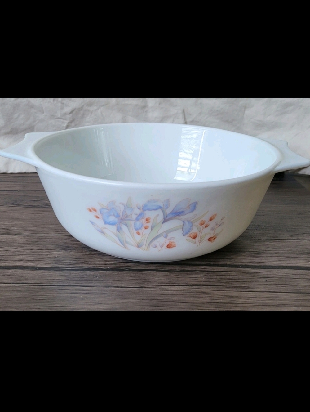 Vtg PYREX Casserole Dish Blue Iris Flowers 8" Made in England